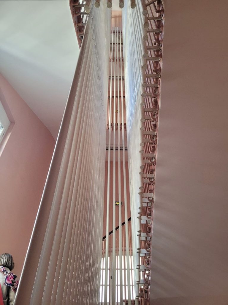 escalier d'une école